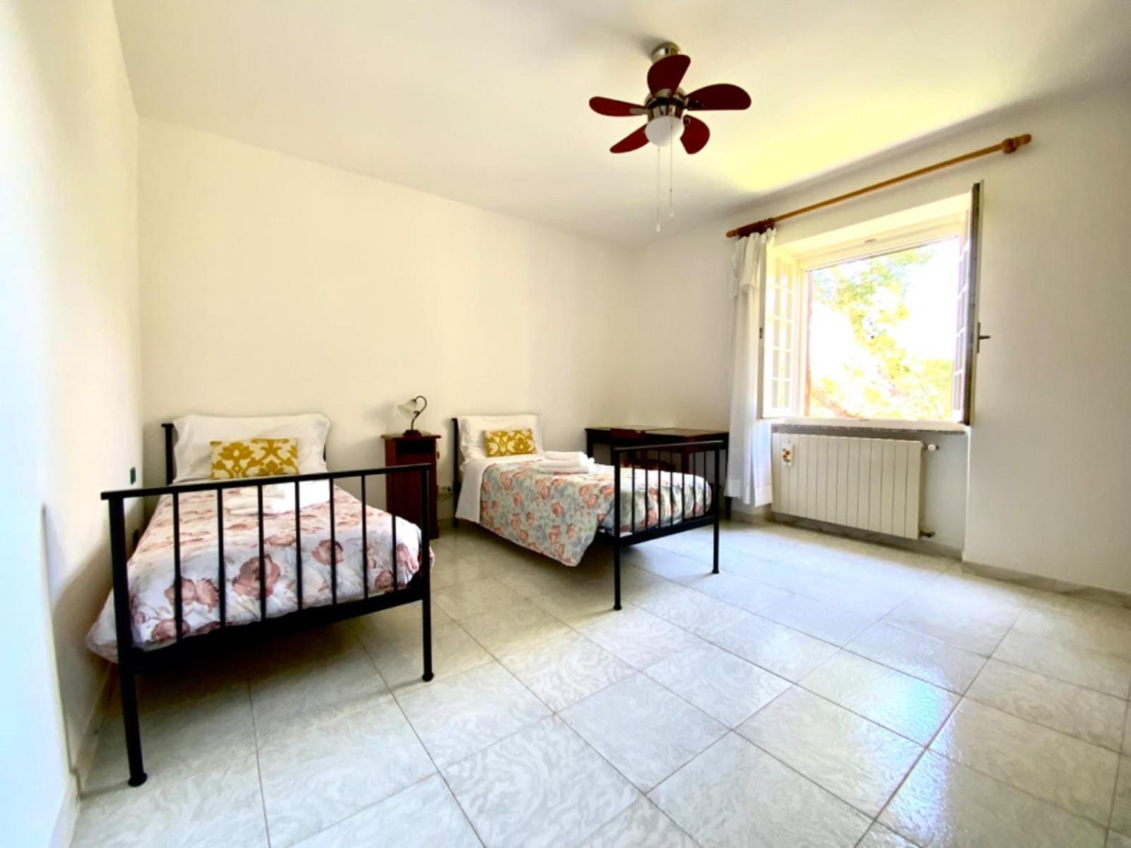 Aragonite Azzurra Casa Vacanza Гонеса Екстериор снимка